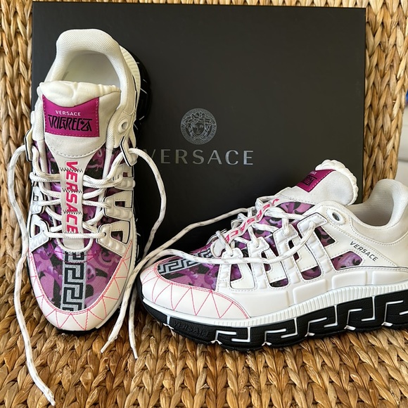 New in Box Versace Trigreca Chunky Sneakers 41 - Picture 3 of 14